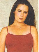 [Holly Marie Combs]